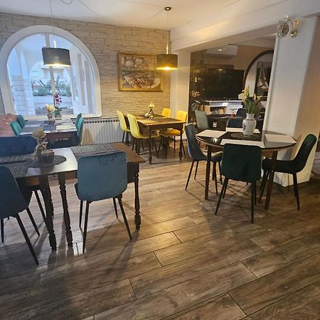 Palma Guesthouse Palit ภายนอก รูปภาพ