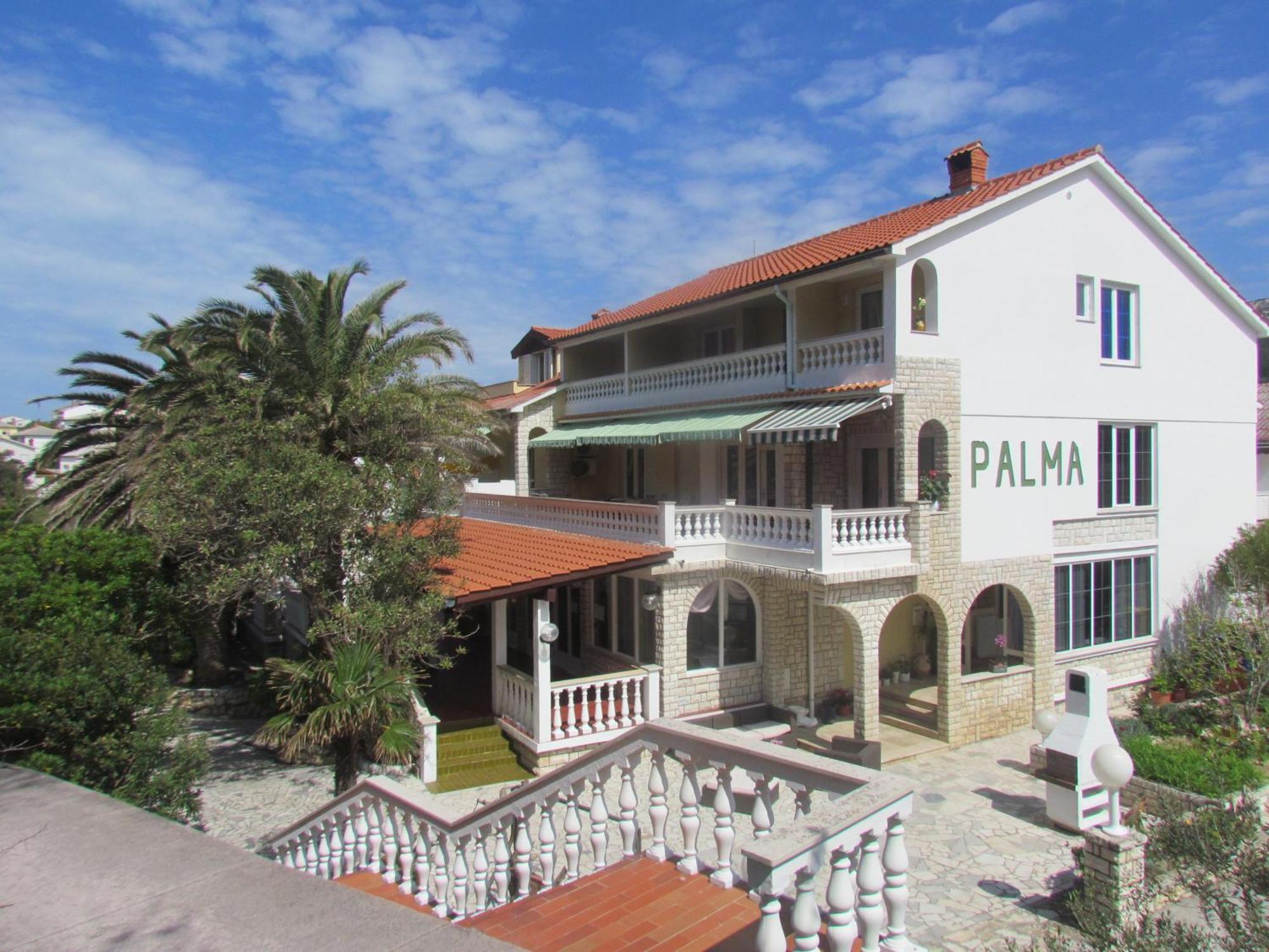 Palma Guesthouse Palit ภายนอก รูปภาพ