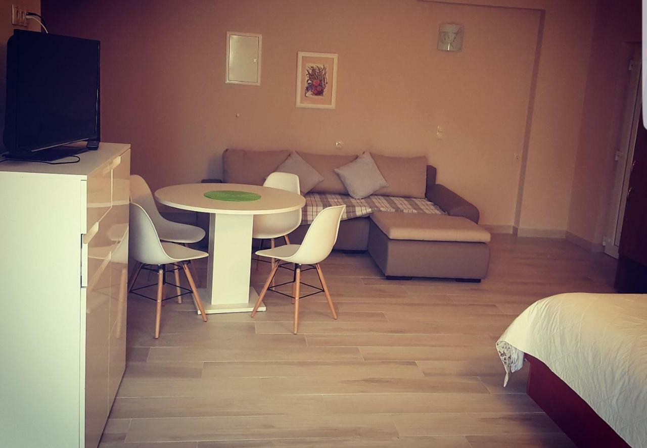 Palma Guesthouse Palit ภายนอก รูปภาพ