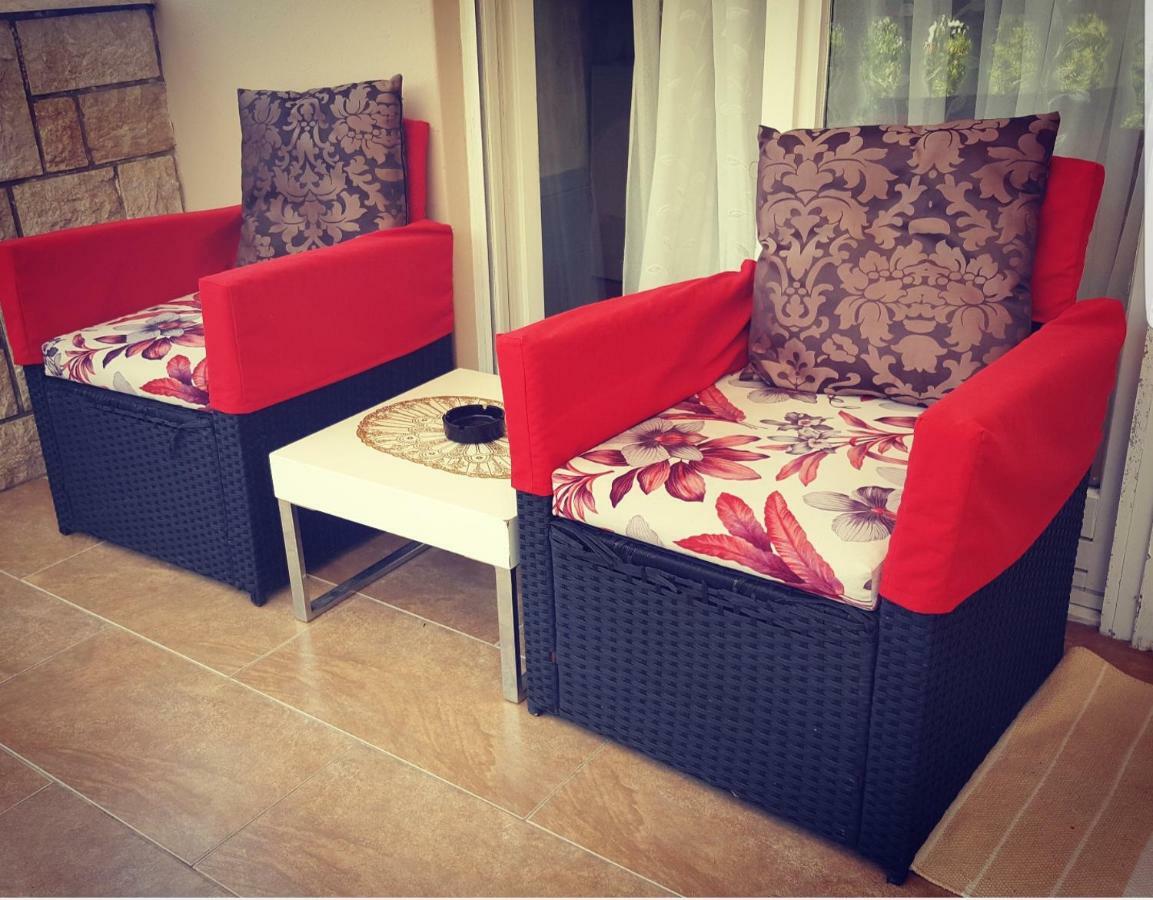 Palma Guesthouse Palit ภายนอก รูปภาพ