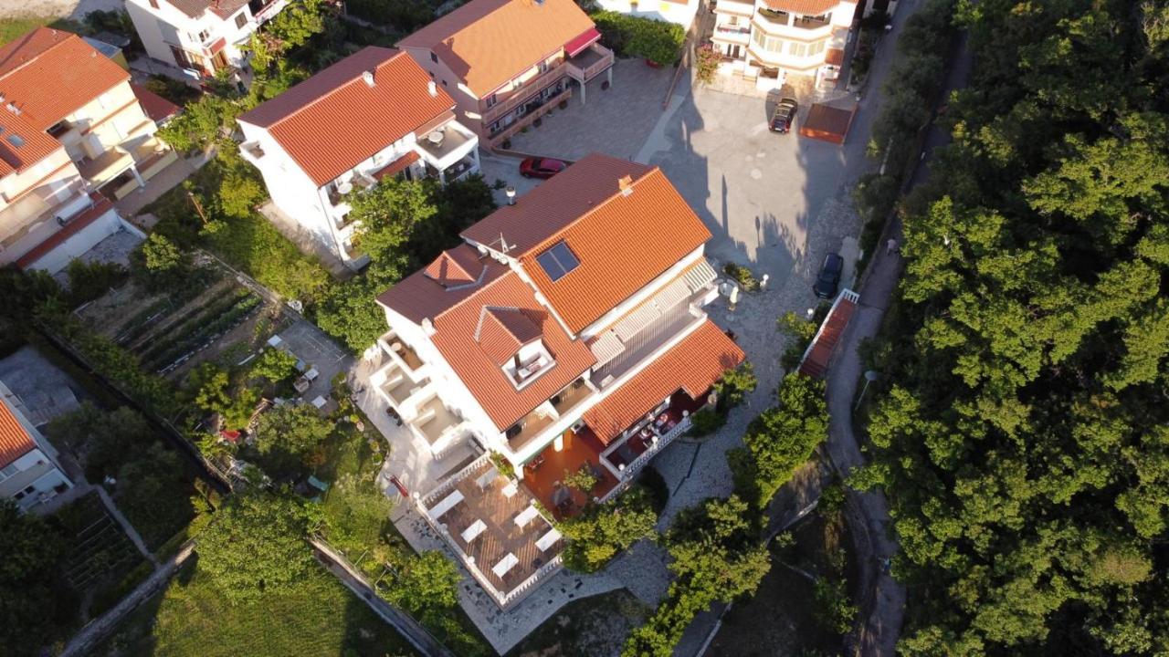 Palma Guesthouse Palit ภายนอก รูปภาพ